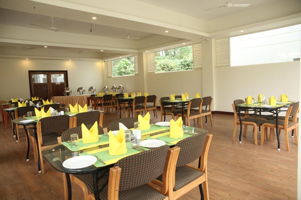 Peppervine Hotel Thekkady Bagian luar foto